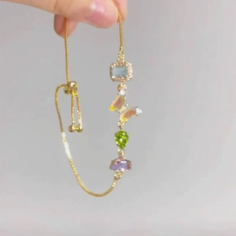 Rhinestone Bracelet – Simple & Graceful White Vintage Design