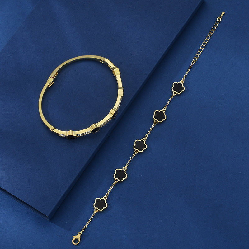 Five-Petal Flower Lace Bracelet Two-Piece Set – Elegant Women’s Jewellery