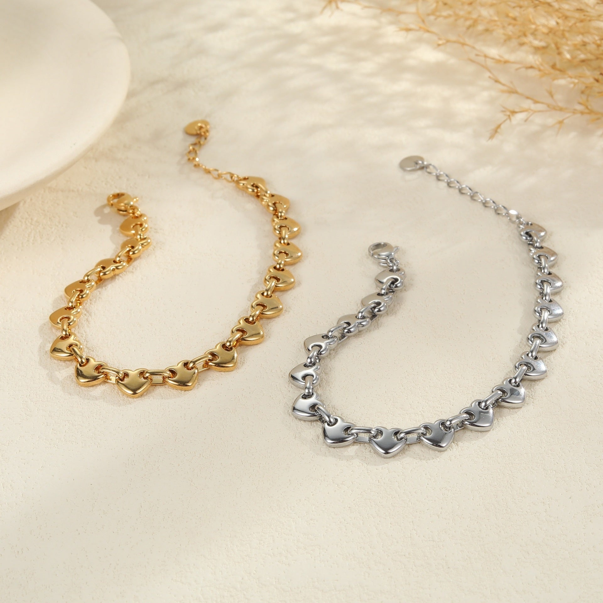 Women’s Hollow Heart Bracelet – Timeless and Elegant Design