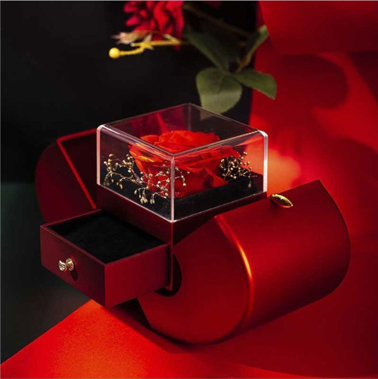 Red Apple Jewellery Box with Eternal Rose – Christmas & Valentine’s Gift for Women