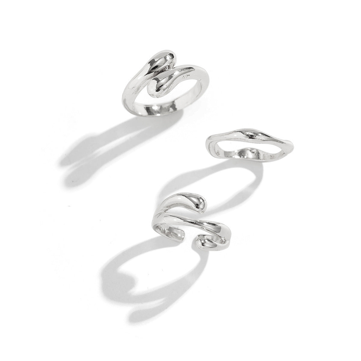 Liquid Lava Curved Ring – Glossy Pleated Women’s Jewellery