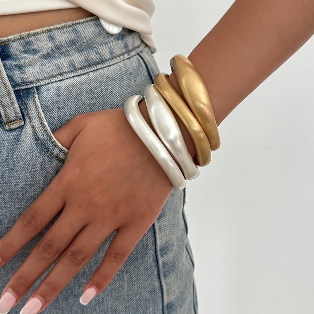 Minimalist Matte Spring Bracelet