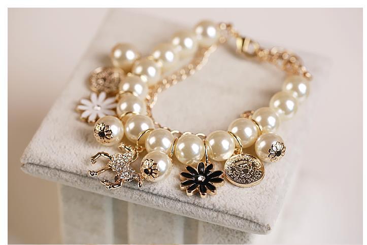 Elegant Pearl Flower Bracelet – Women’s Jewellery