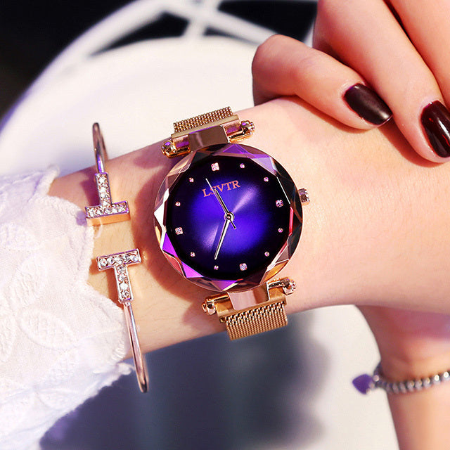 Rose Gold Women’s Starry Sky Watch – Fashion Diamond Magnetic Wristwatch