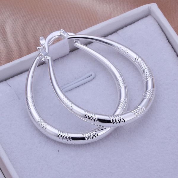 European & American Creative Hoop Earrings – Stylish Women’s Jewellery