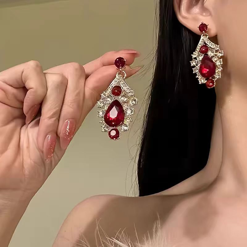 Women’s Industrial Chic Necklace & Earrings Set – Bold Statement Jewellery