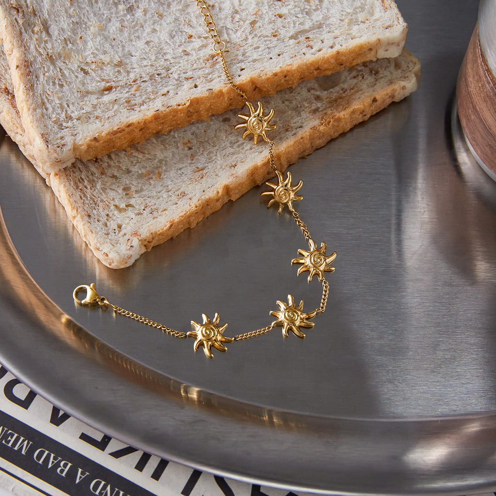 European & American Titanium Steel Bracelet – Light Luxury Sun Design