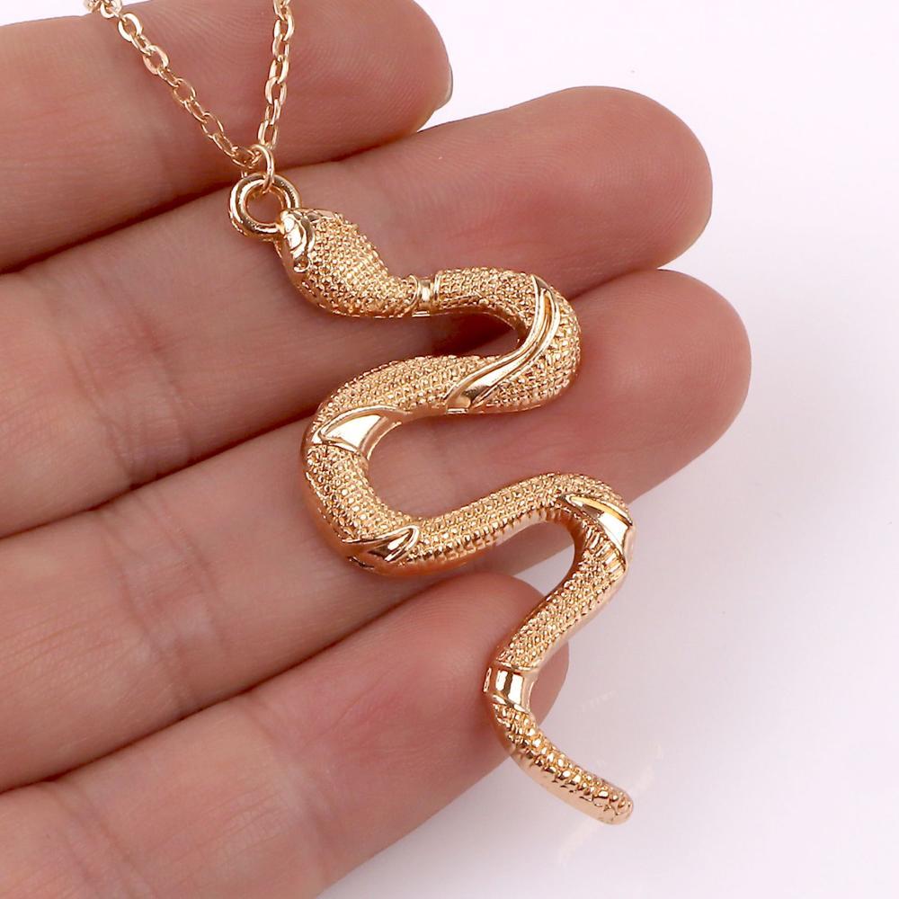 Serpentine Curve Alloy Necklace – Elegant Women’s Jewellery