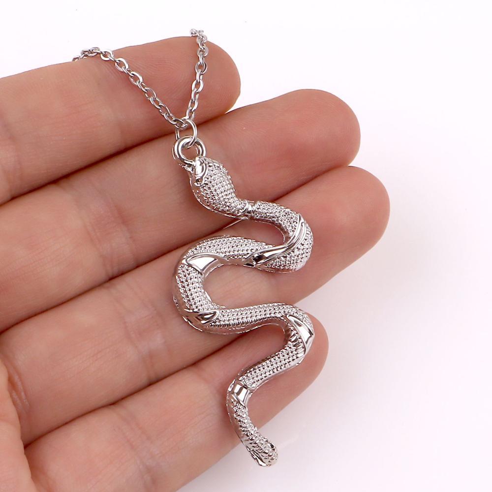 Serpentine Curve Alloy Necklace – Elegant Women’s Jewellery