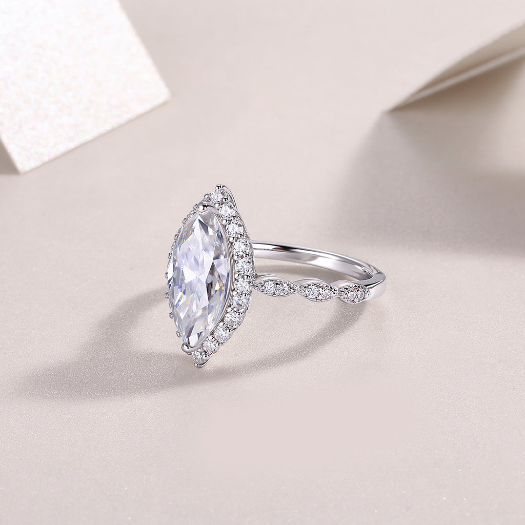 The Realm of Delight Women’s Moissanite Ring – S925 Sterling Silver with Platinum-Plated Diamonds, Elegant Fashion Jewellery