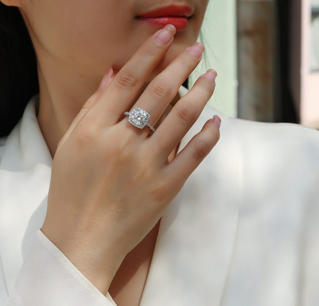 Gorgeous Square Diamond Women’s Moissanite Ring – S925 Sterling Silver with Platinum-Plated Diamonds, Elegant Fashion Jewellery