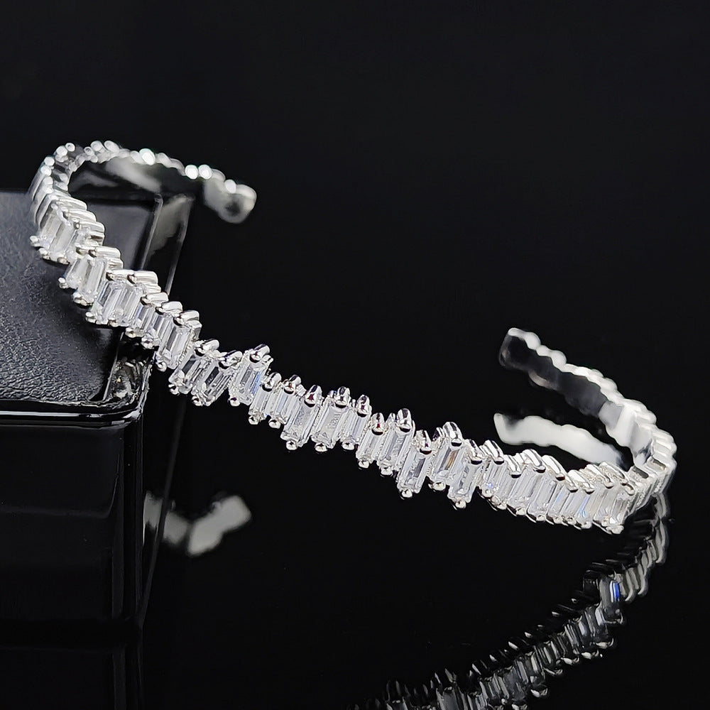 Zircon Women’s Simple & Stylish Personality Bracelet – Elegant Everyday Jewellery