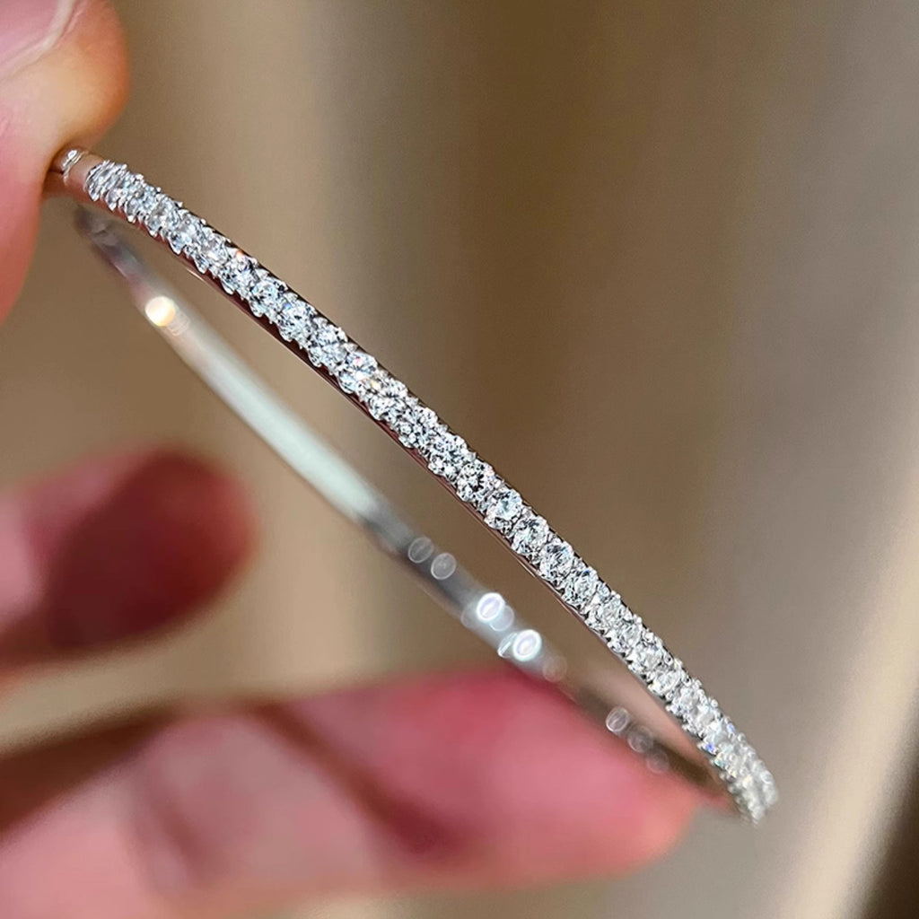 Women’s Single Row Diamond Bracelet – White or Yellow Gold