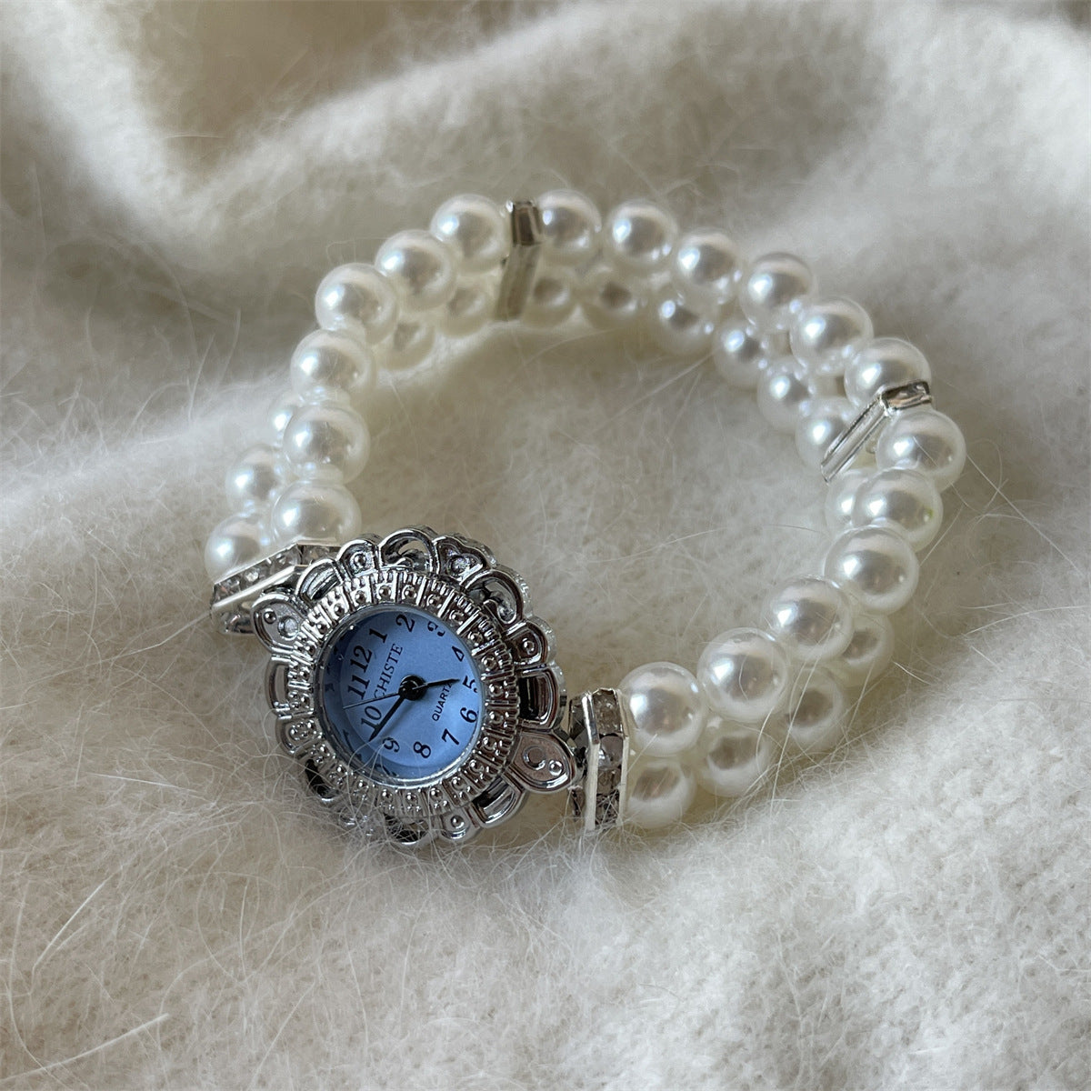Fashion Women’s Quartz Watch – Pearl Bracelet Style