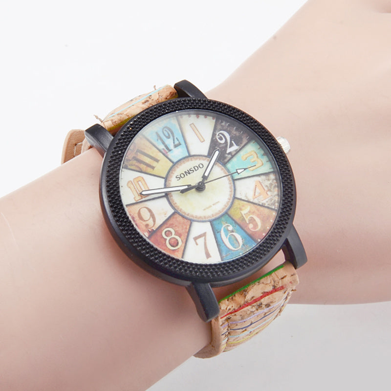 Elegant Vintage Leather Women’s Quartz Wrist Watch
