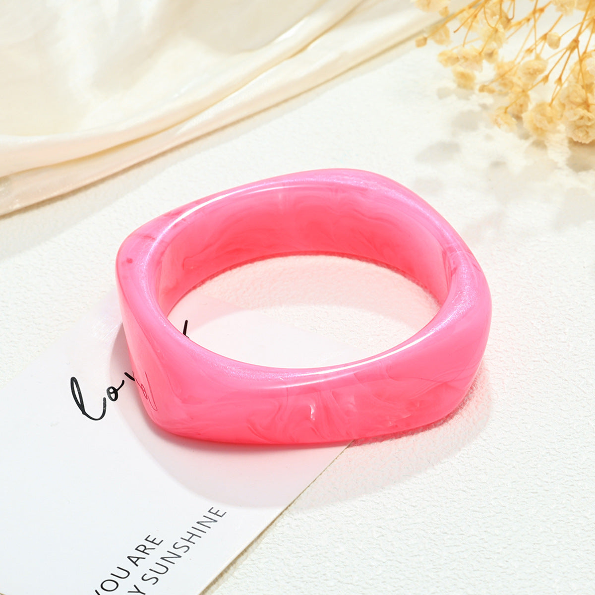 Blooming Coffee Resin Arc Bracelet – Geometric European & American Design