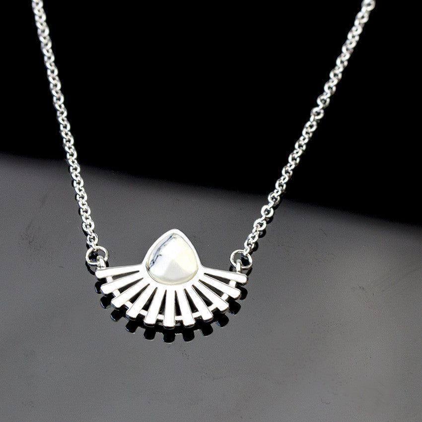 Elegant Oval Turquoise Pendant Necklace for Women – Vintage Style