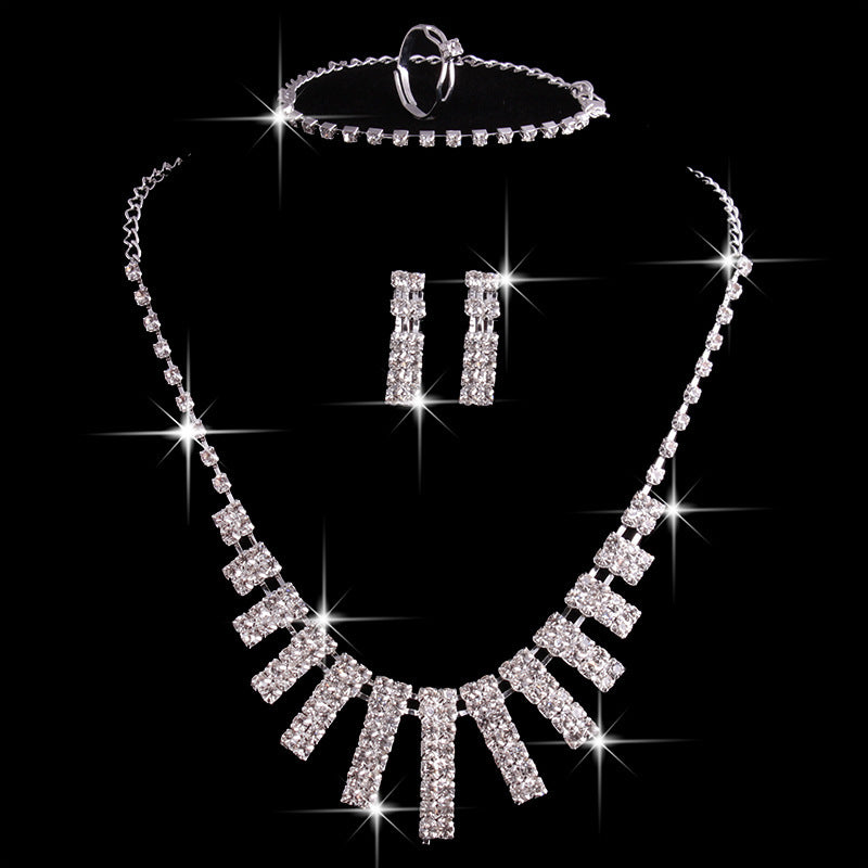 4-Piece Rhinestone Jewellery Set – Necklace, Earrings, Ring & Bracelet for Women