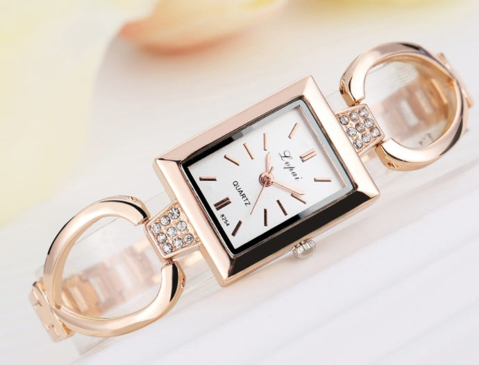 Luxury Women’s Bracelet Watch – Elegant Fashion Timepiece