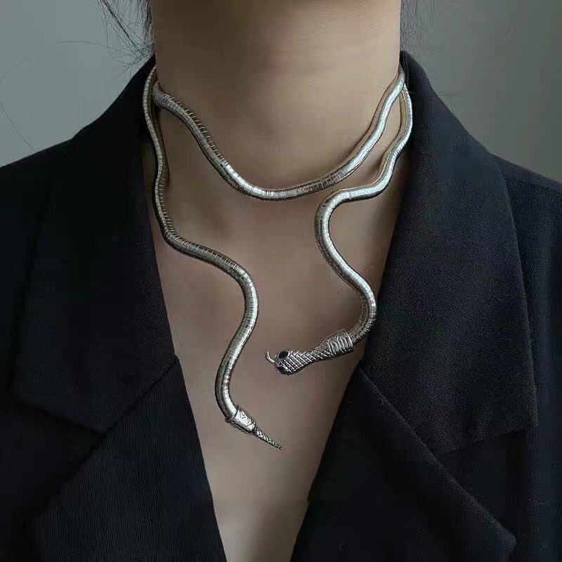 Snake Chain Collar Necklace – Alloy Fashion Necklace & Bracelet Combo