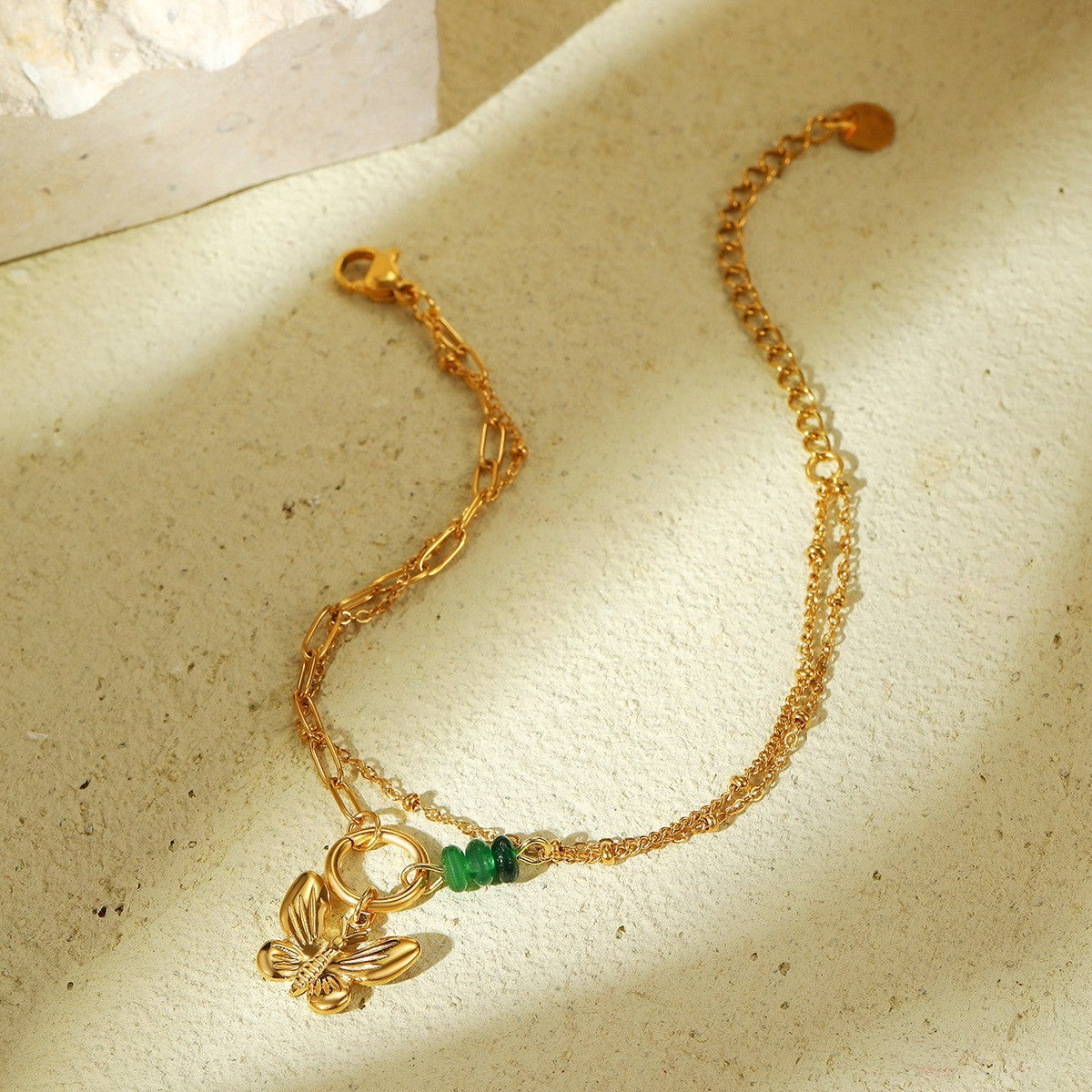 Stainless Steel Bracelet with Natural Stones & Freshwater Pearls – Elegant Design