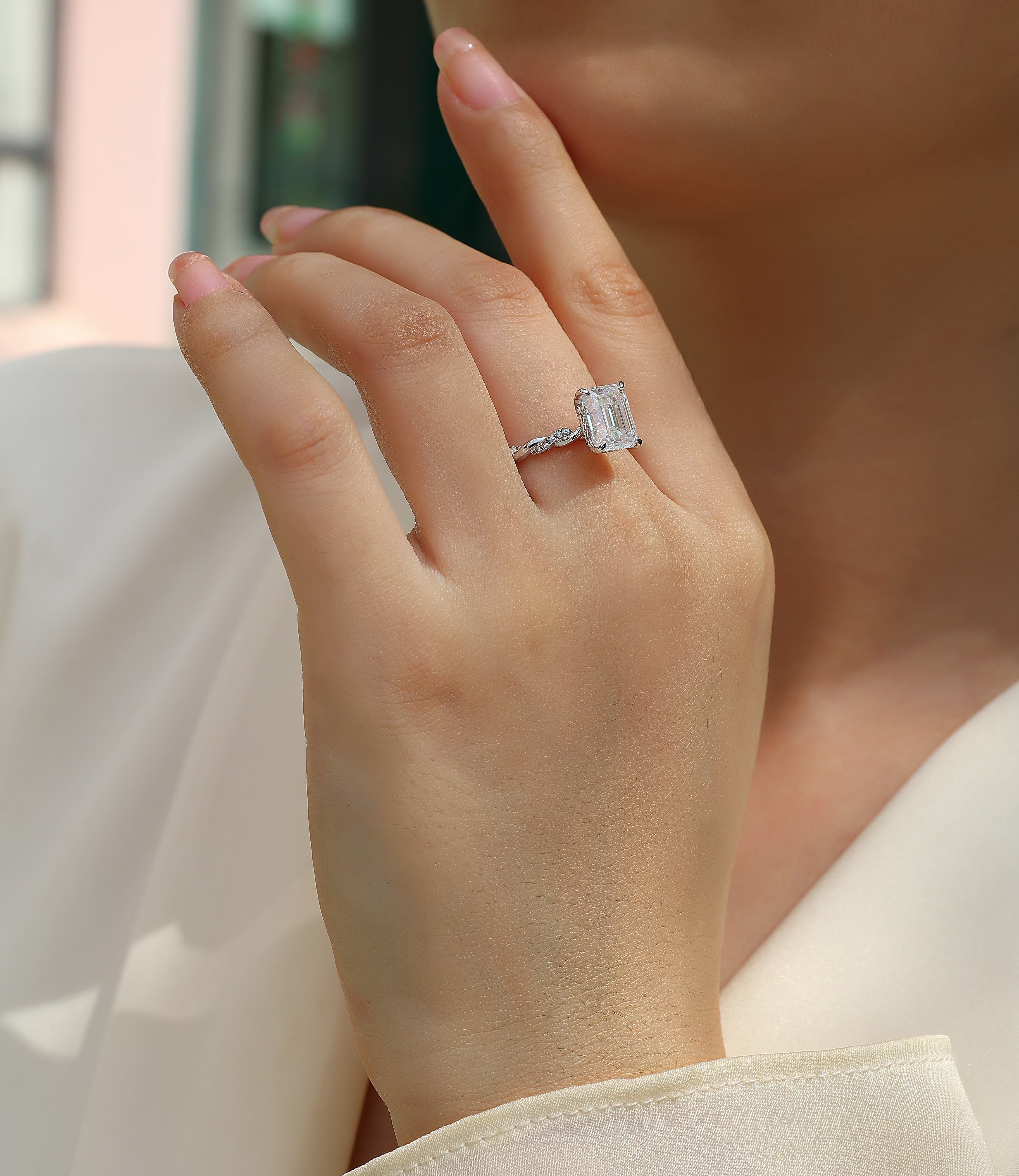 Chasing Light Women’s Moissanite Ring – S925 Sterling Silver with Platinum-Plated Diamonds, Elegant Fashion Jewellery