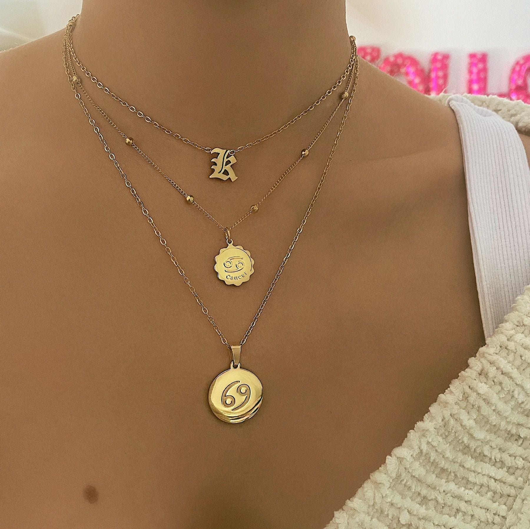 Zodiac Rune Round Necklace – Personalized Symbol Pendant Jewellery for Women