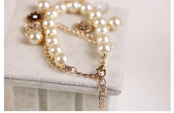 Elegant Pearl Flower Bracelet – Women’s Jewellery