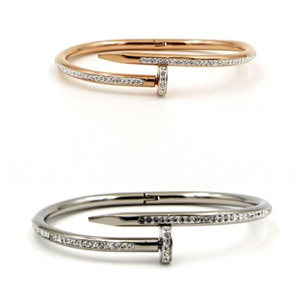 Modern Nail-Inspired Bracelet – Trendy Jewellery Accessory