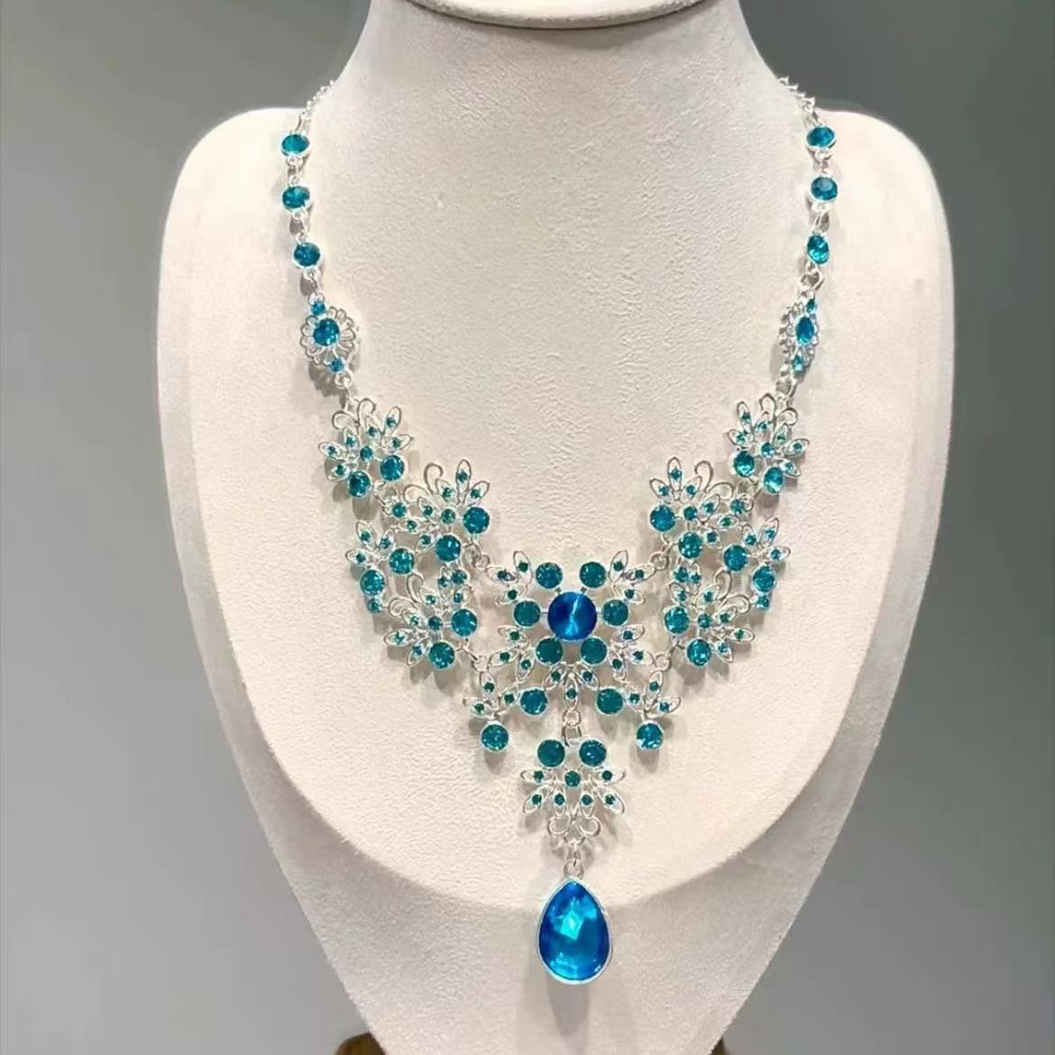 Women’s Industrial Chic Necklace & Earrings Set – Bold Statement Jewellery