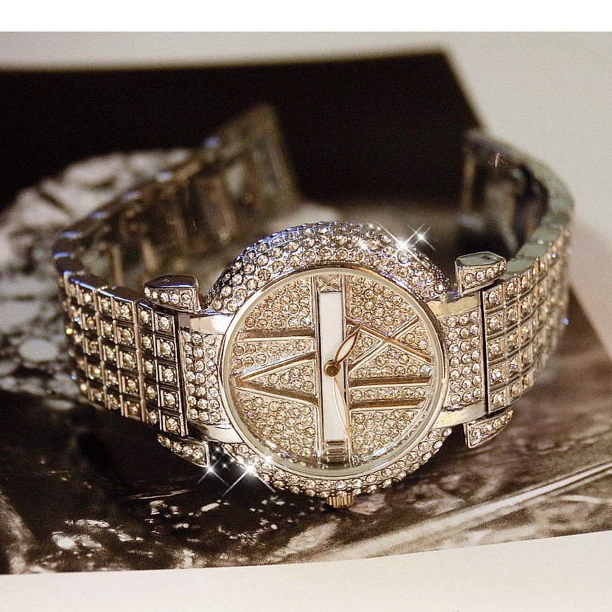 Fashion Diamond Women’s Watch – Stainless Steel Quartz Bracelet Design