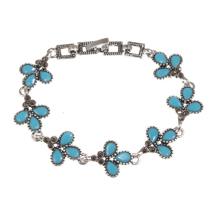 Vintage Gothic Three-Color Gem Bracelet – Silver-Plated Three-Leaf Design