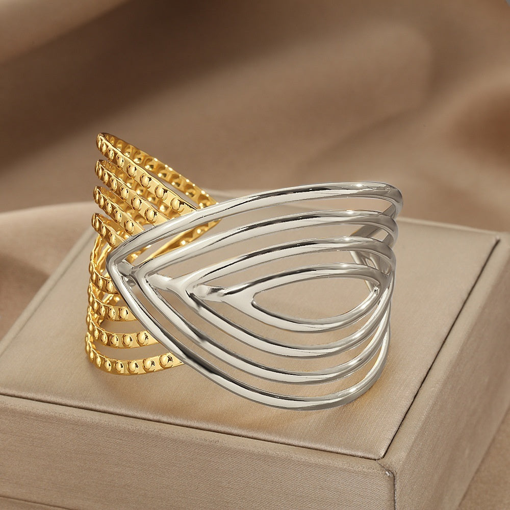 Women’s Stainless Steel Bracelet – Lotus Ring Design with Glossy Stripes