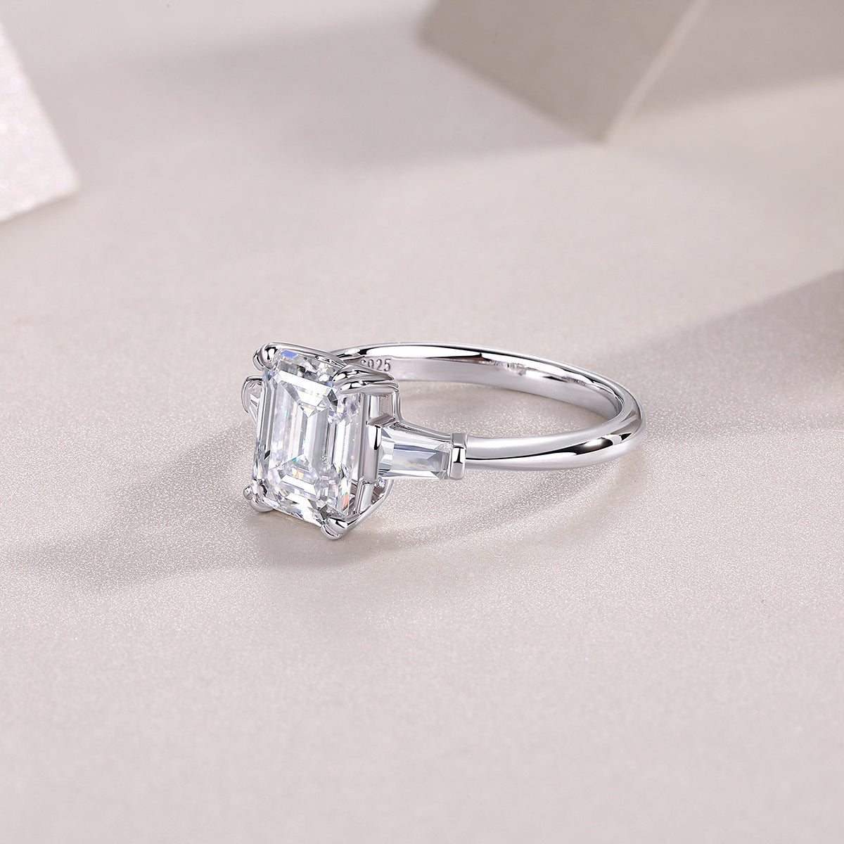 Starry Sky Mirror Women’s Moissanite Ring – S925 Sterling Silver with Platinum-Plated Diamonds, Elegant Fashion Jewellery