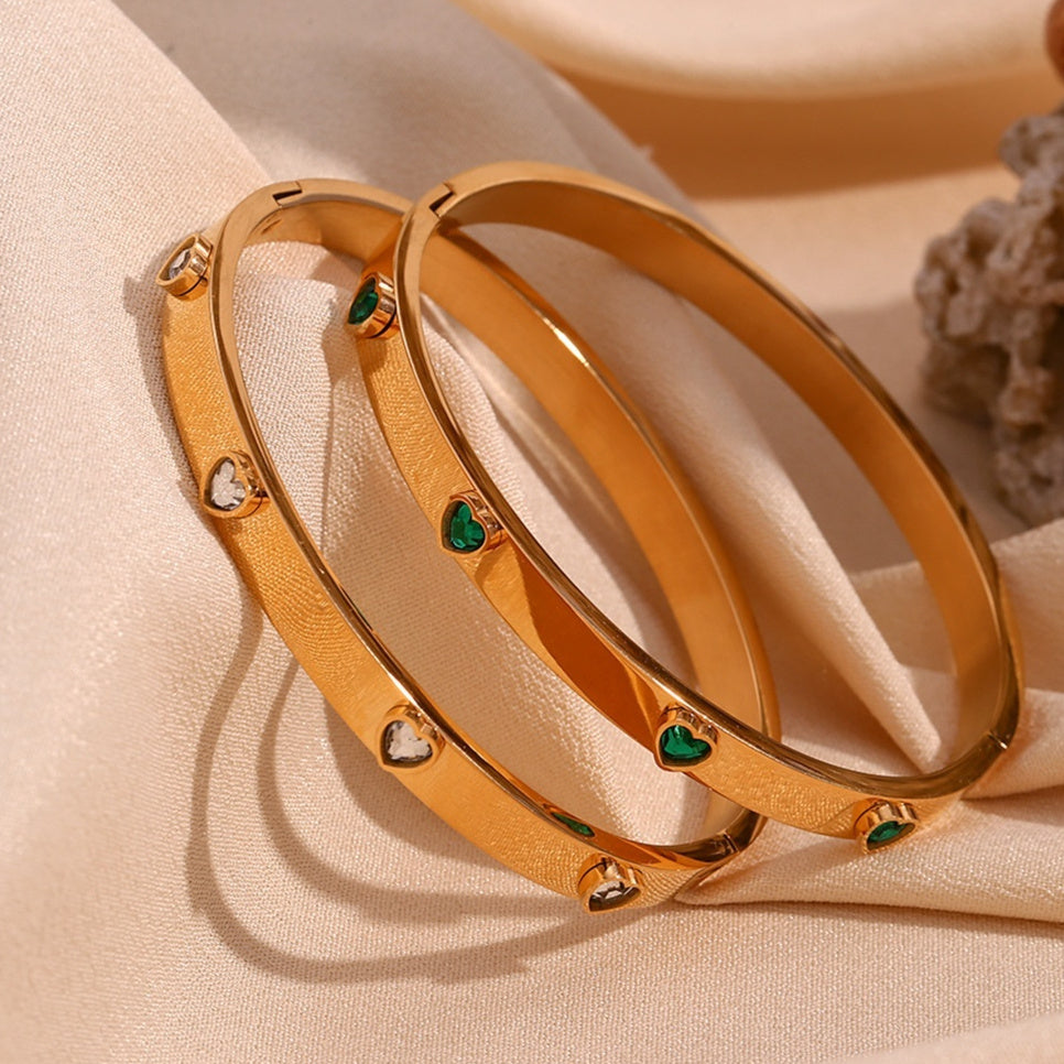 Fashion Stainless Steel Bracelet for Women – Micro-Inlaid Peach Heart Design