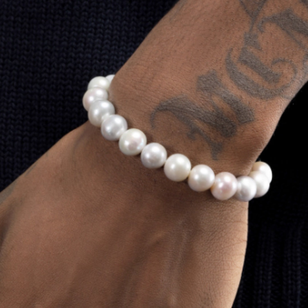 Unisex Mother of Pearl Bracelet – Elegant Everyday Accessory