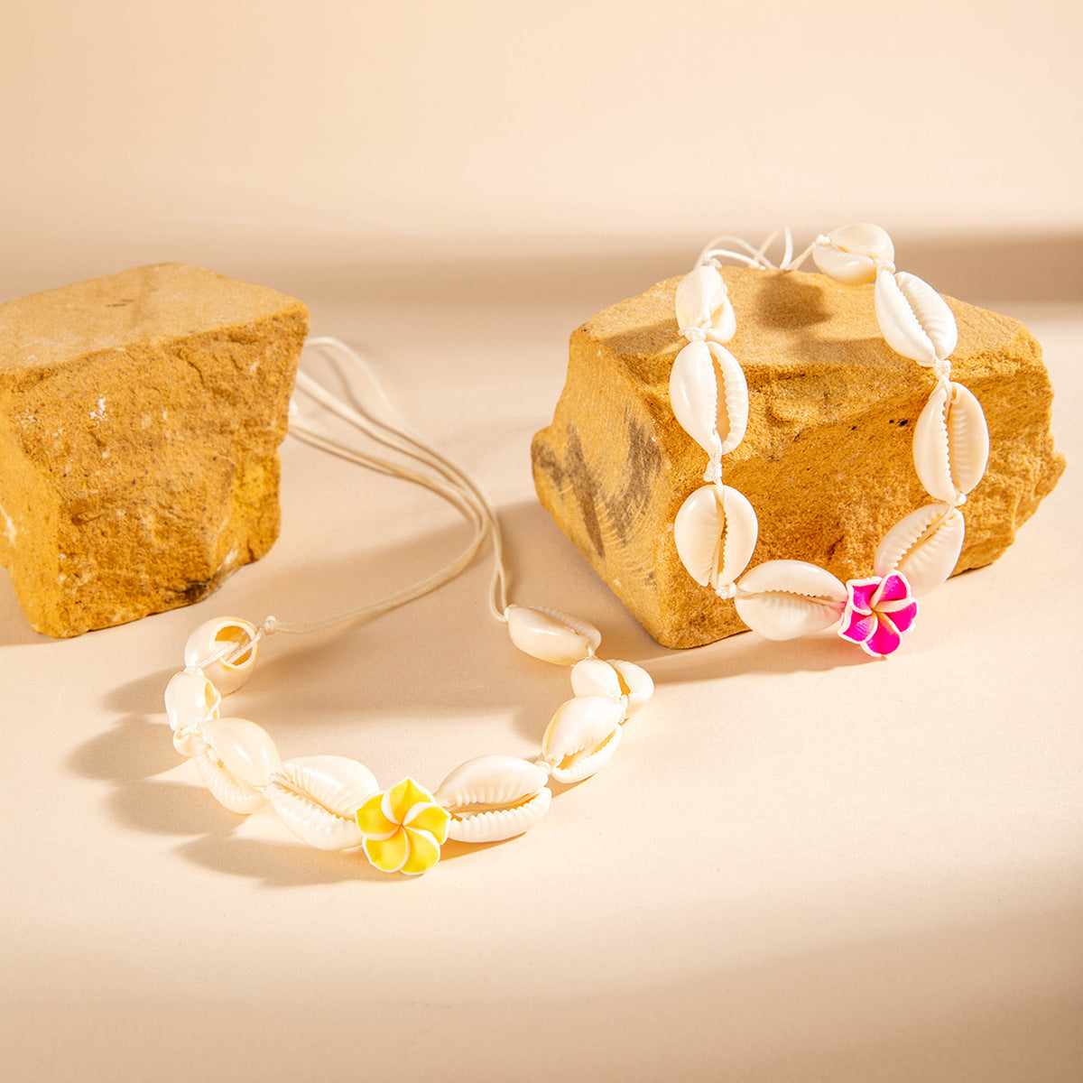 Colorful Shell Anklets – Hand-Knitted Foot Jewellery for Women