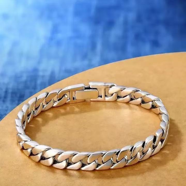 Retro Simple Stylish All-Match Cuban Bracelet – Men’s Accessory