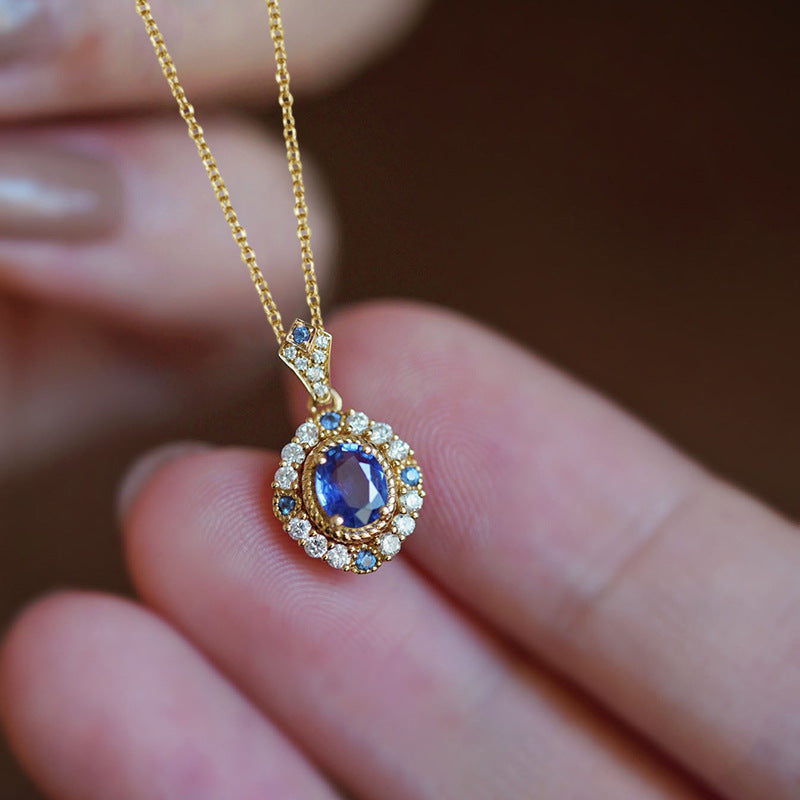 Huitan Luxury Royal Style Necklace – Elegant Statement Jewellery