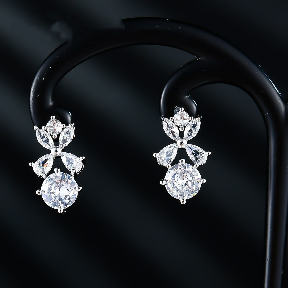 Elegant Bridal Jewellery Set – Necklace & Earrings for Women