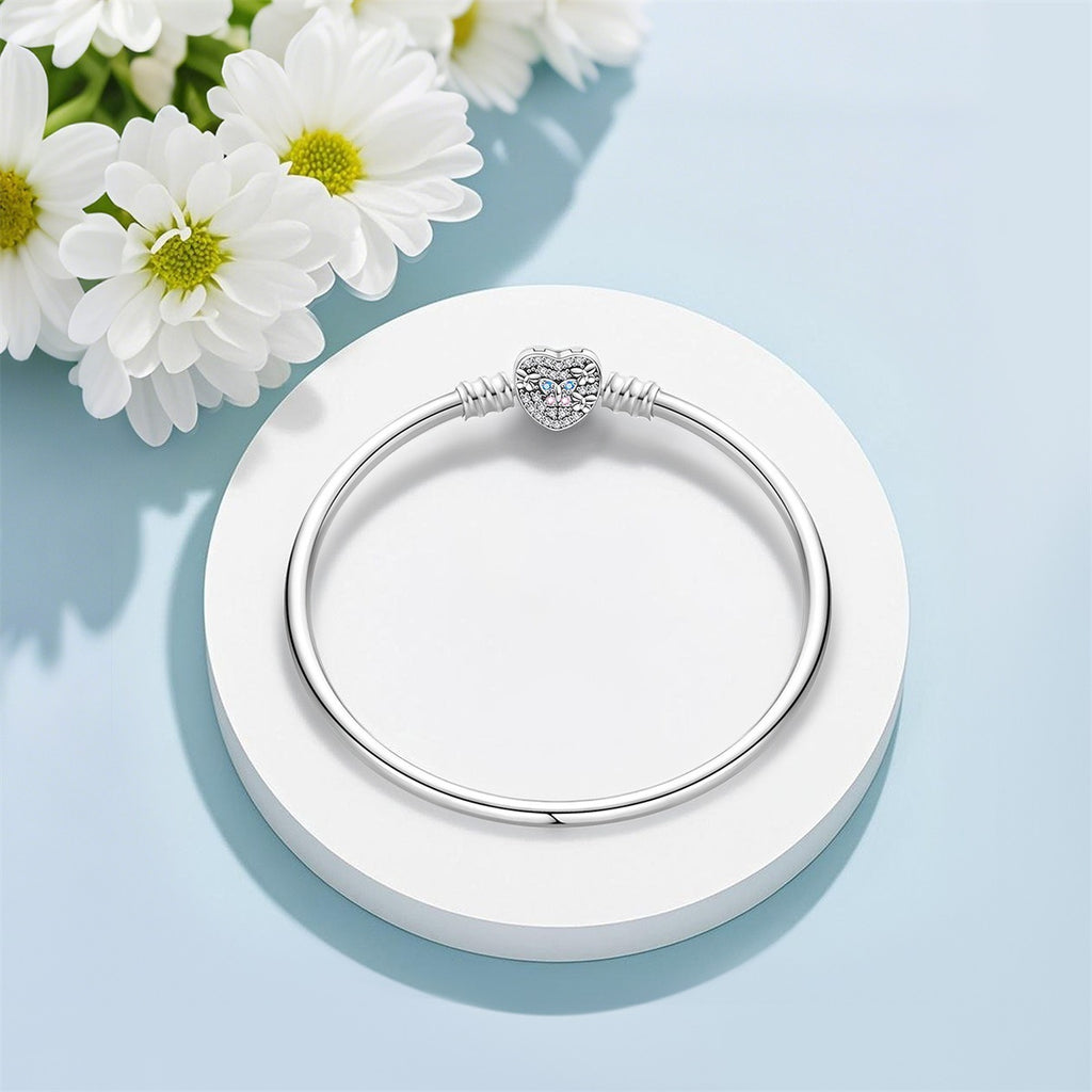 Love Star & Moon Bracelet – Silver-Plated Snake Bone and Flower-de-Luce Design