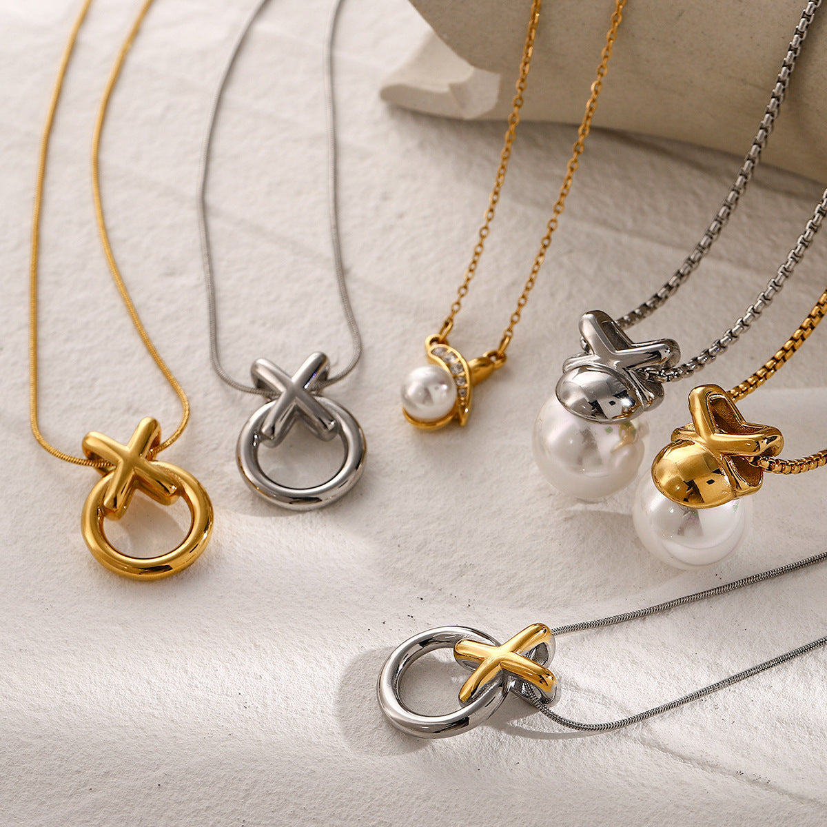 18K Gold Stainless Steel Cross Pendant Necklace – Fashion Pearl Women’s Jewellery