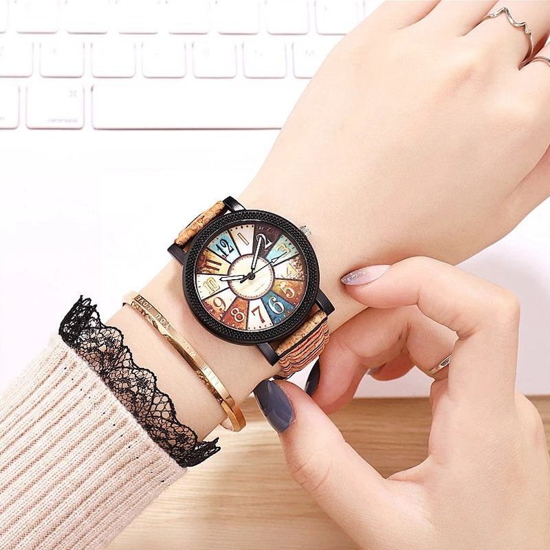 Elegant Vintage Leather Women’s Quartz Wrist Watch