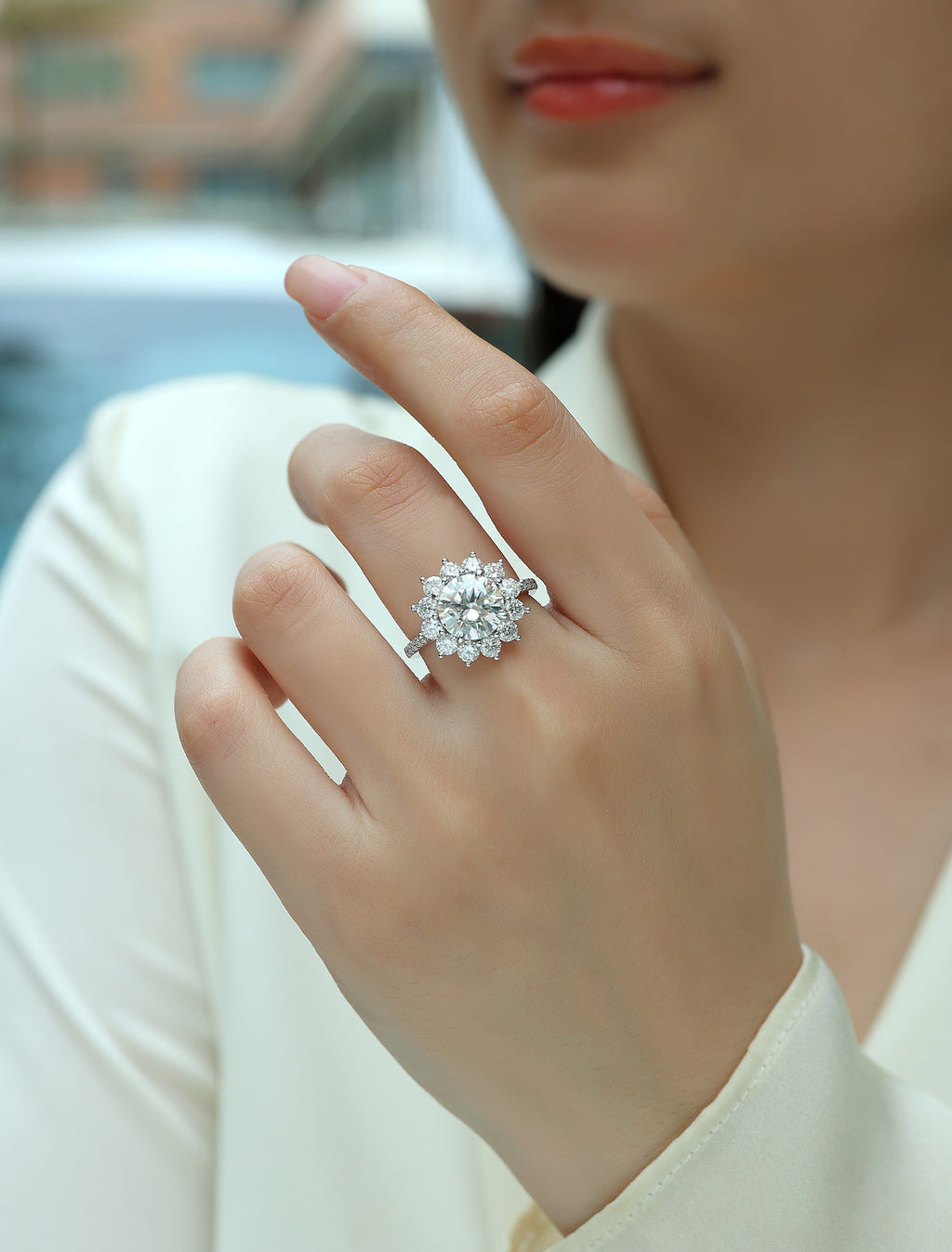 Sunflower Women’s 3-Carat Moissanite Ring – S925 Sterling Silver with Platinum-Plated Diamonds, Elegant Fashion Jewellery