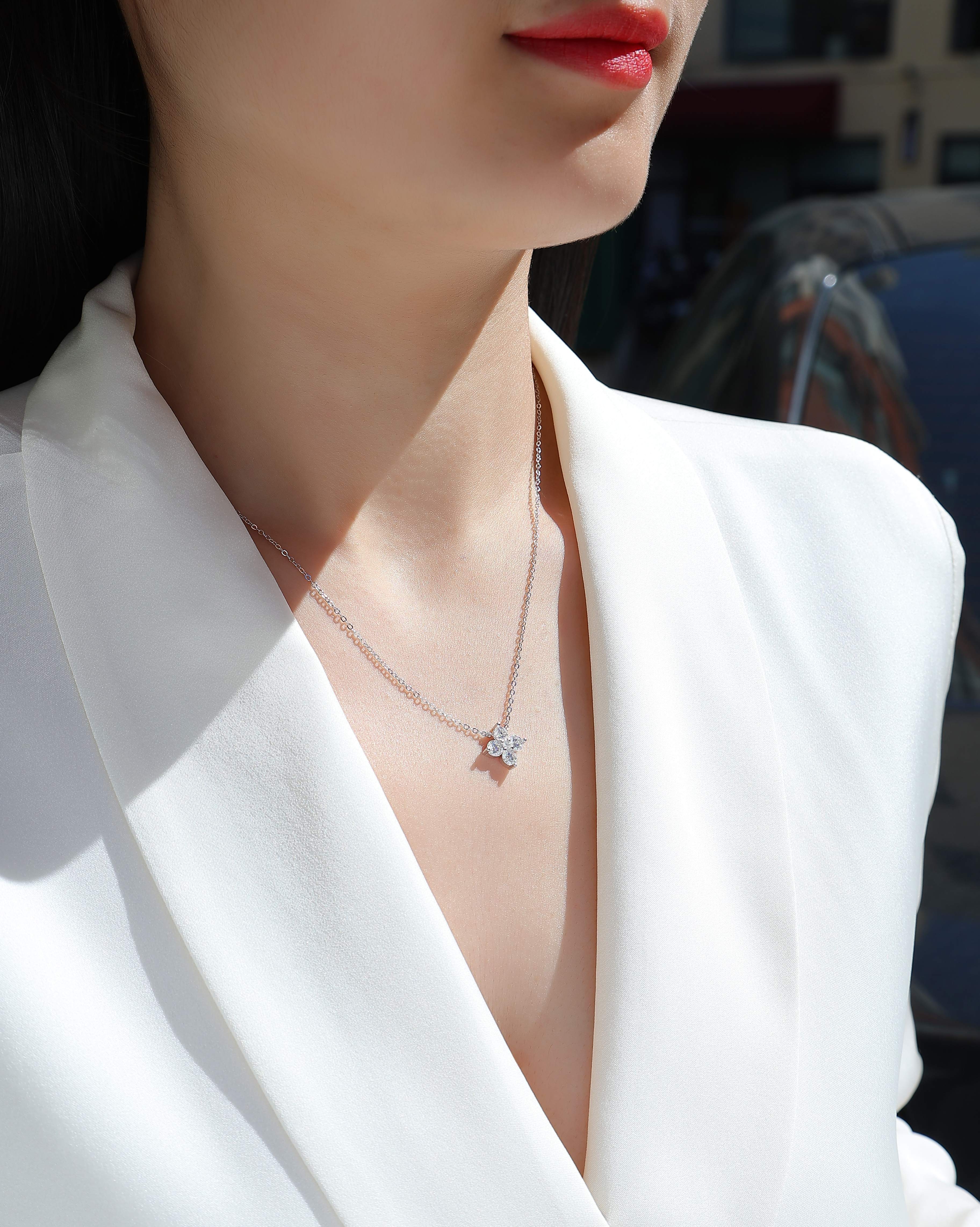 Lucky Four-Leaf Clover Pendant Set – Moissanite S925 Sterling Silver with Platinum Plating: