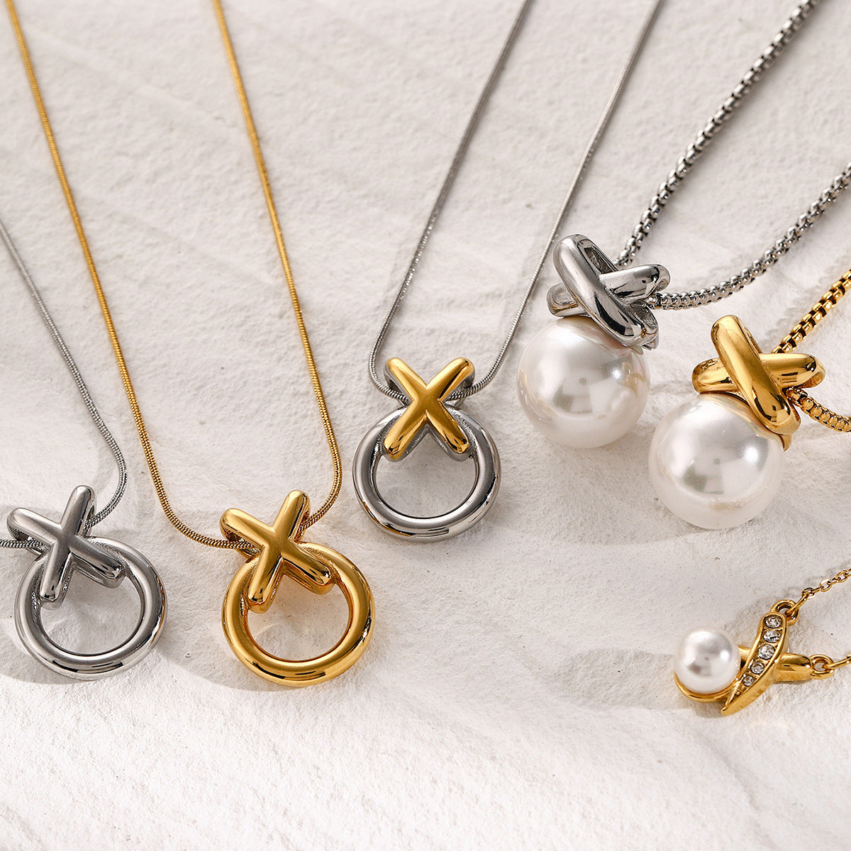 18K Gold Stainless Steel Cross Pendant Necklace – Fashion Pearl Women’s Jewellery