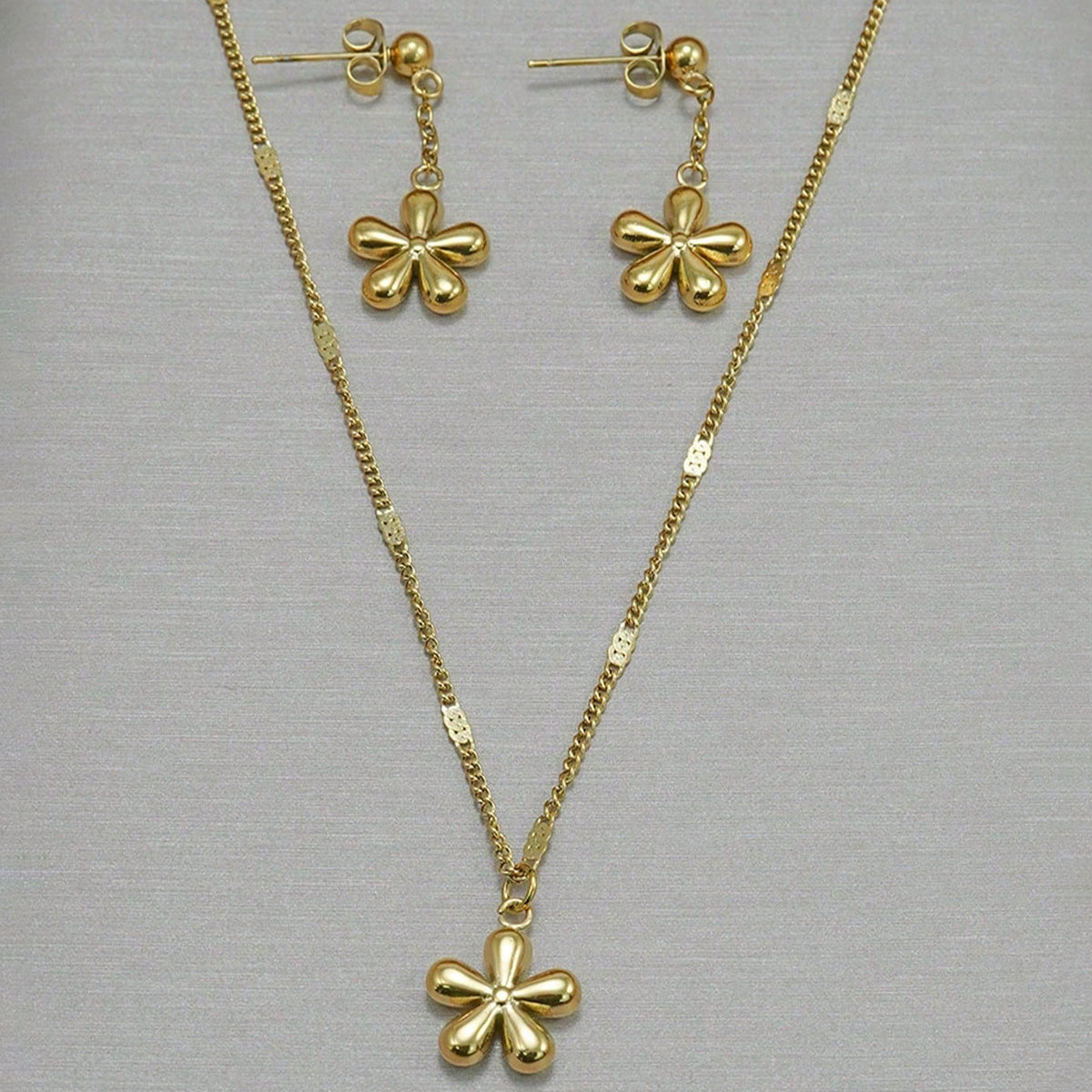 18K Gold Plated Stainless Steel Dainty Flower Necklace & Earrings Set for Women