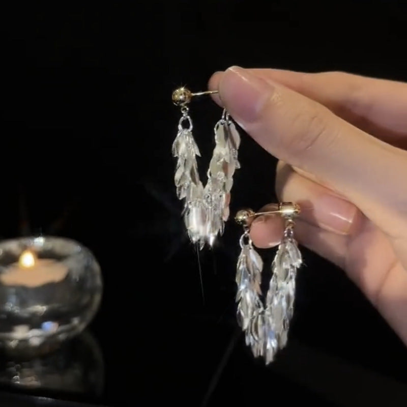 Elegant Mid-Length Leaf Earrings – Women’s Fashion Jewellery