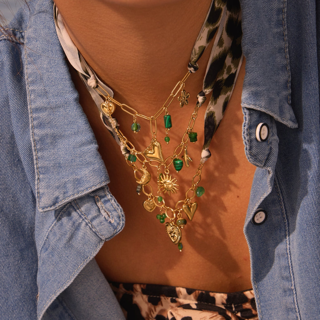 Women’s Leopard Print Pendant Necklace – Sun & Heart Stainless Steel Design