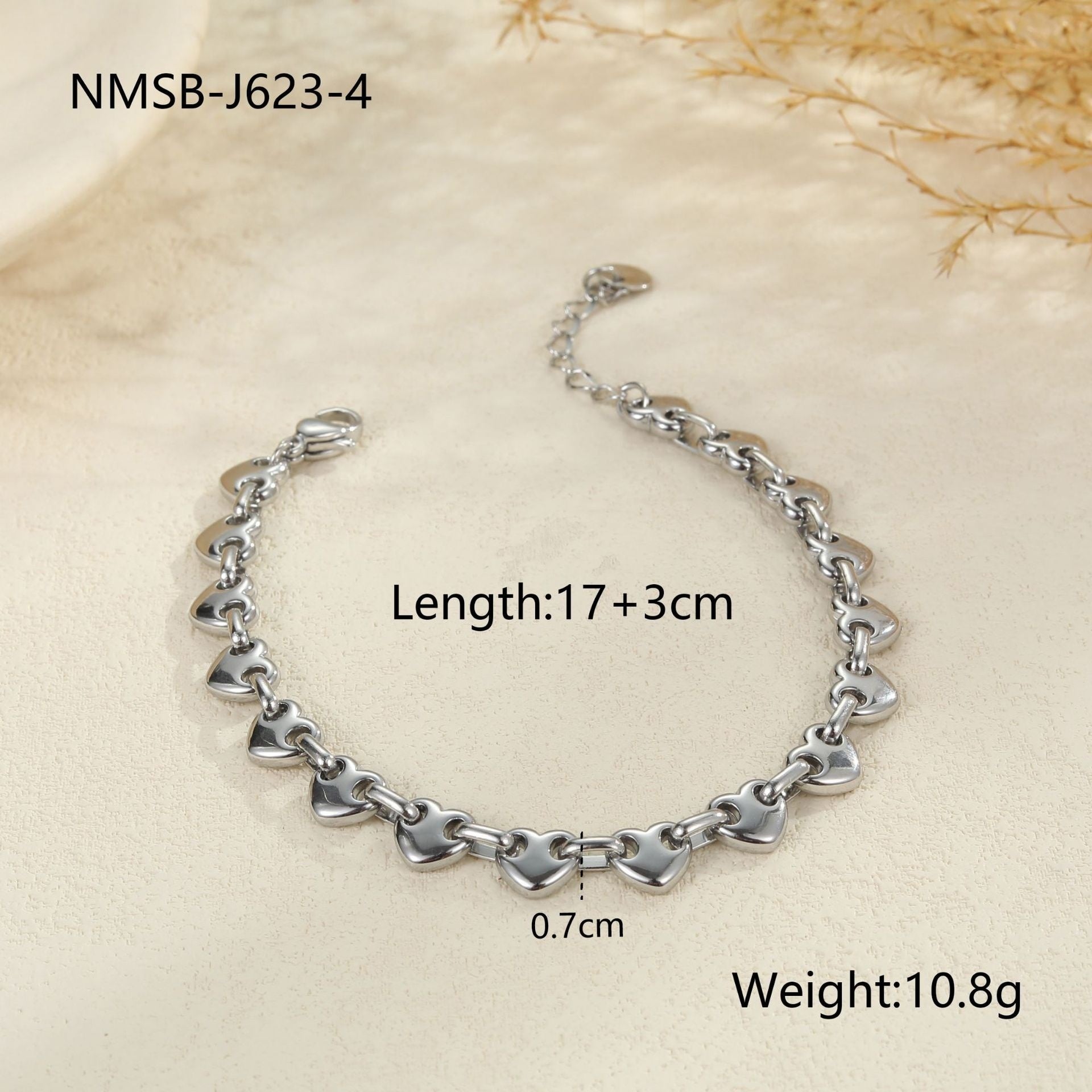 Women’s Hollow Heart Bracelet – Timeless and Elegant Design